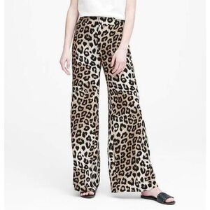 NWT Banana Republic Leopard print Pants